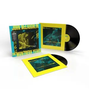 Un coffret John McLaughlin, The Montreux Years, Double Vinyle est présenté, comprenant un disque, une pochette et un étui avec des motifs jaunes et bleus audacieux, ainsi que des images dynamiques du guitariste lors de ses prestations en direct.