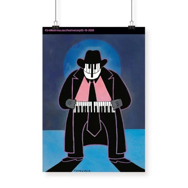 Affiche Tomi Ungerer, 2009 : Illustration stylisée d'un personnage en costume avec une bouche de piano, tenant un clavier, sur un fond bleu avec un cercle lumineux et le texte de l'affiche du 43e Montreux Jazz Festival (03-18 juillet 2009).