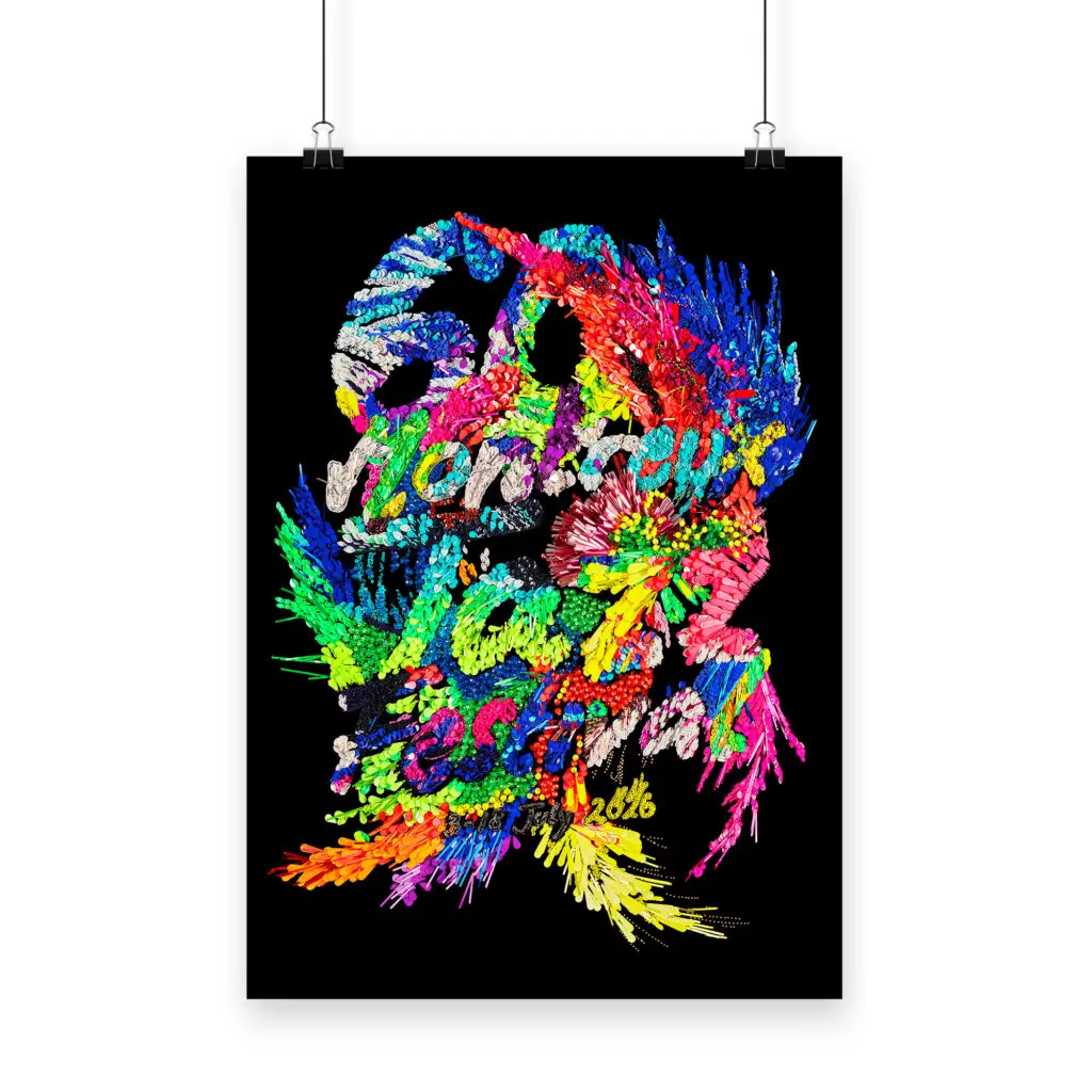 Affiche Kévin Germanier, 2026 : Affiche présentant des motifs vibrants et colorés ressemblant à des plumes sur un fond noir, avec un texte audacieux et artistique "Montreux Jazz Festival 2026" partiellement masqué par le dessin animé.