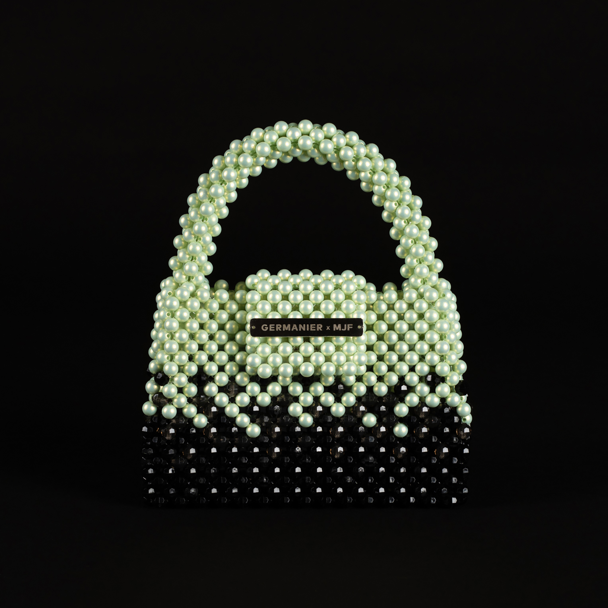 Sukrette Minuit, Glow-in-the-dark